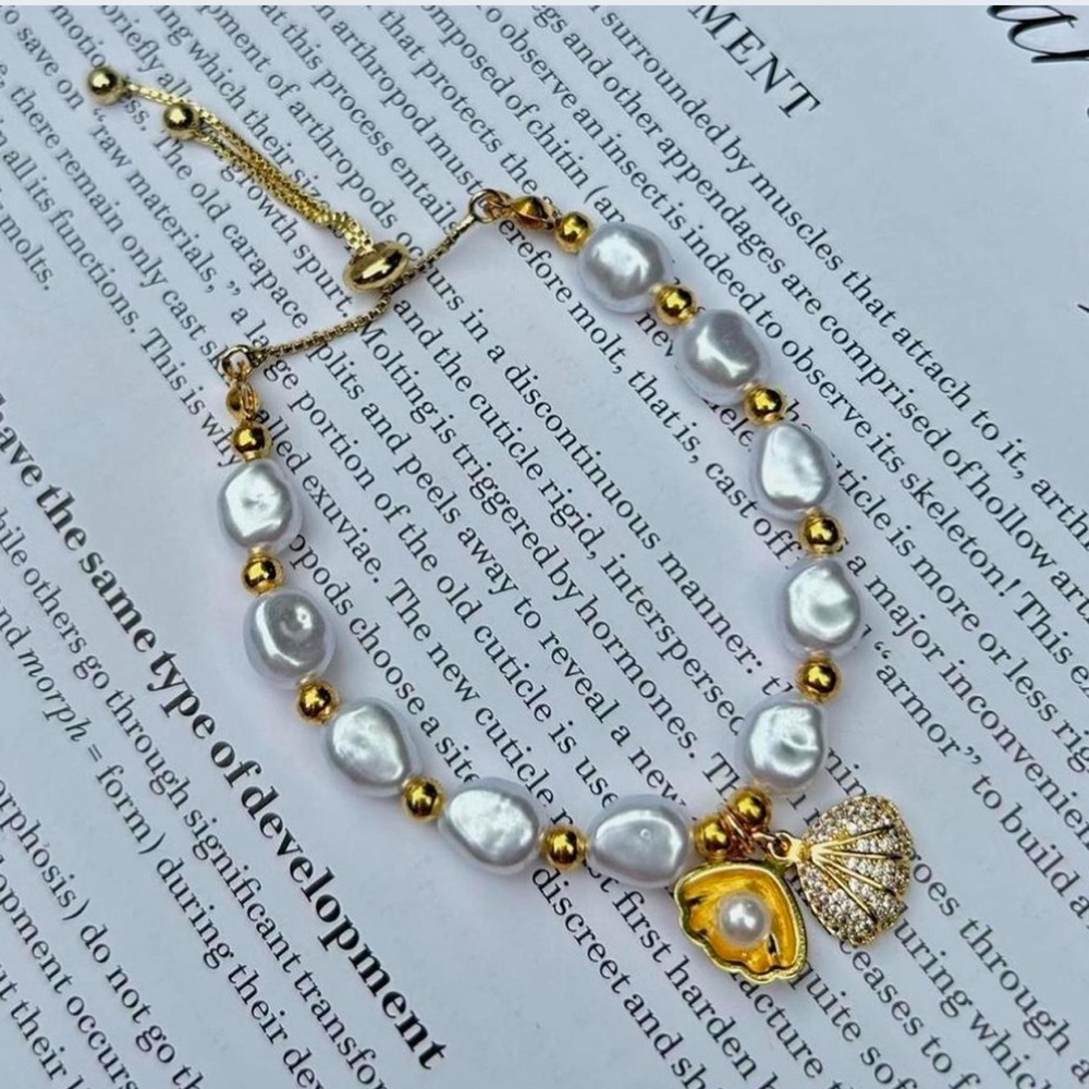 Zirconia Shell Pearls Decor Bracelet Elegant Beach Style
*Adjustable*